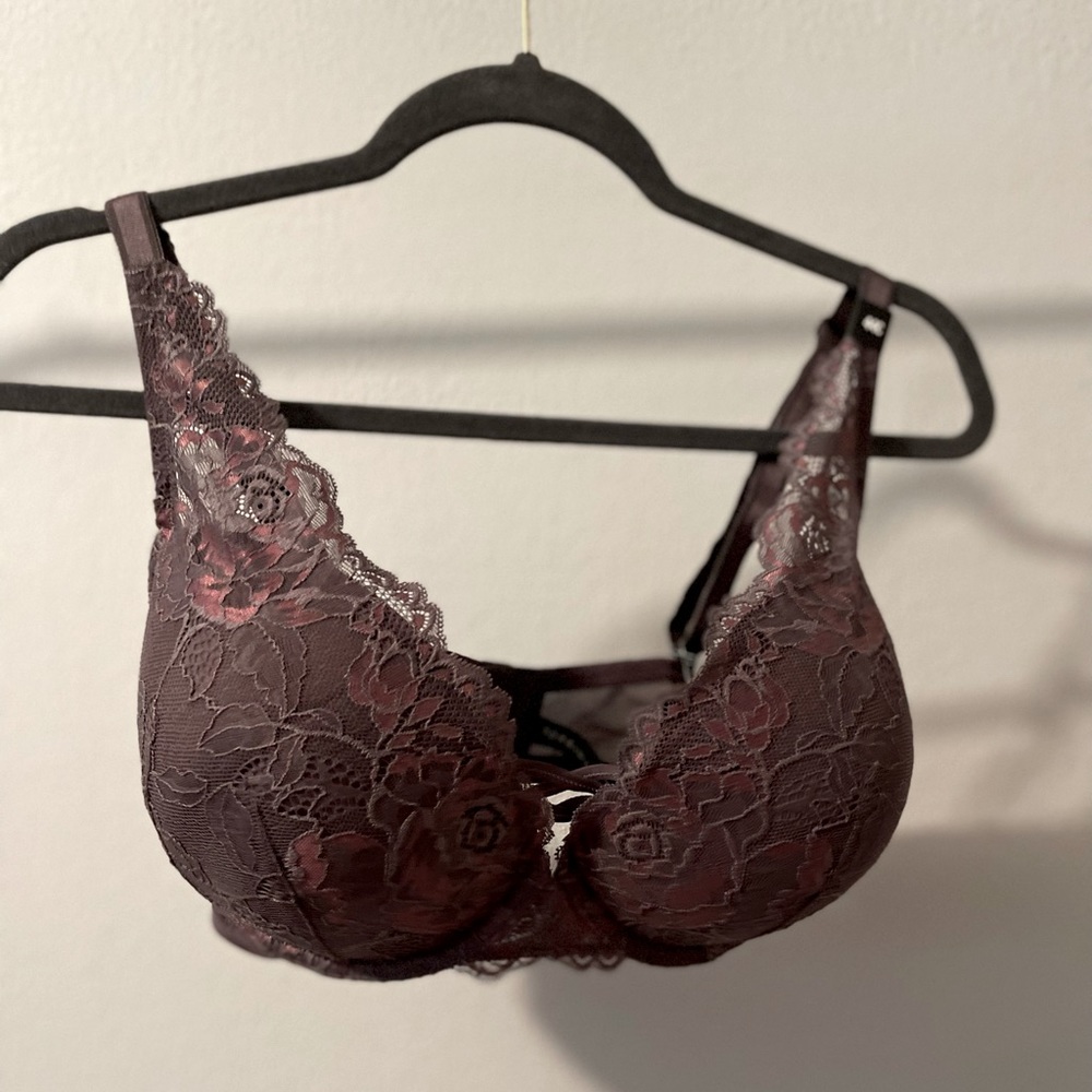 Torrid Curve push up plunge Bra, never used!